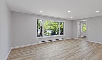 7 Philip Ave, Augusta, ME 04330