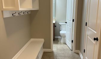 6271 QUEENS COLLEGE, Arlington, TN 38002