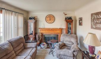 3 E Elm St, Alton, IL 62002