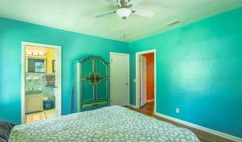 23 Adams St, Apalachicola, FL 32320