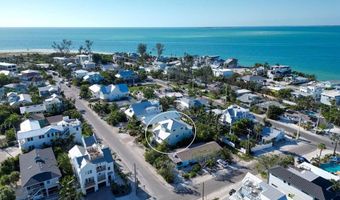 704 GLADIOLUS St, Anna Maria, FL 34216