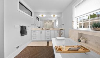 4724 CROSS St, Philadelphia, PA 19128