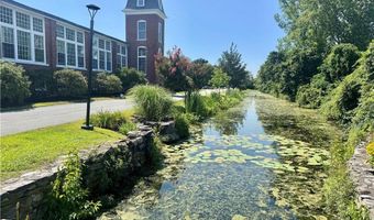 40 Web Ave 101, North Kingstown, RI 02852
