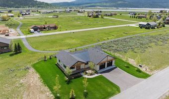 185 COLUMBINE St, Alpine, WY 83128