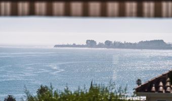 221 Highland Dr, Aptos, CA 95003