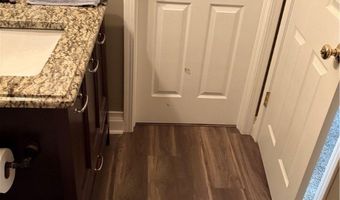 704 Elmwood Pt, Aurora, OH 44202