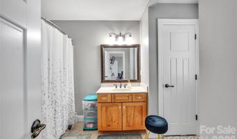 37 Carland Dr, Arden, NC 28704