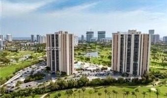 20335 W Country Club Dr 502, Aventura, FL 33180