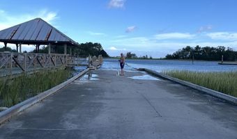 7878 Gull Bay Dr, Awendaw, SC 29429