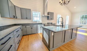 5 Whitetail St, Belfast, ME 04915