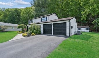 24 Jubilee Cir, Aberdeen, NJ 07747