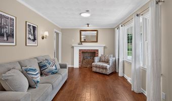 379 NE Morningside Ln, Abingdon, VA 24210