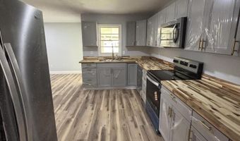 1002 Mulberry St, Amory, MS 38821