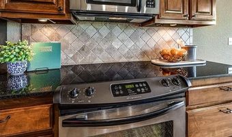2510 Waterford Ct, Bartlesville, OK 74006