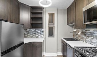 1021 ARLINGTON Blvd 806, Arlington, VA 22209