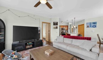 8253 Mayo Dr 201, Madison, WI 53719