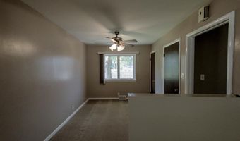 239 Greenway Rd, Arkansas City, KS 67005