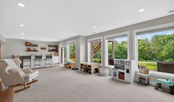 1007 Lynne Dr, Adel, IA 50003