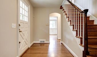 5013 BROOKDALE Rd, Bethesda, MD 20816