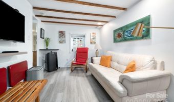 5 Arbutus Rd, Asheville, NC 28805