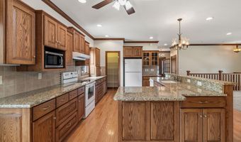 1403 Maple Dr, Adel, IA 50003