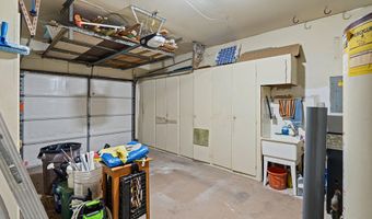 12 E Longport Ave, Bayville, NJ 08721