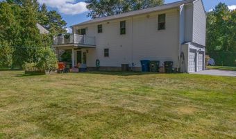 17 Wood Cove Dr, Coventry, RI 02816