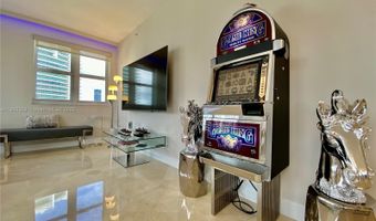19900 E Country Club Dr 1220, Aventura, FL 33180