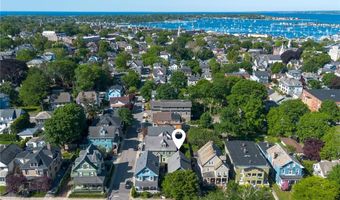 27 Mann Ave, Newport, RI 02840