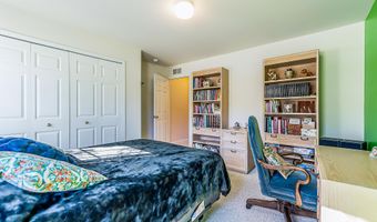 1385 Addington Ln, Ann Arbor, MI 48108