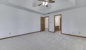 8644 Rahke Rd, Indianapolis, IN 46217