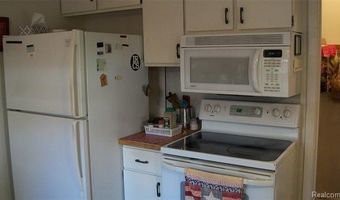 6528 Winona St, Allen Park, MI 48101