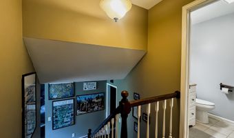 131 Pine Cir, Bennington, VT 05201
