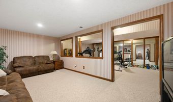 6575 Robin Hood Dr, Indianapolis, IN 46227