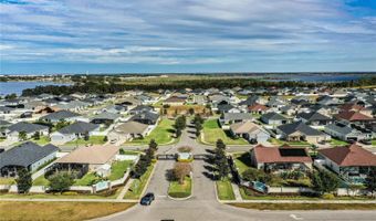 261 WALKERS POINT Dr, Auburndale, FL 33823