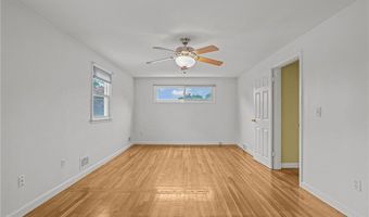 116 Clearview Dr, North Kingstown, RI 02852