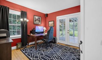 61 Upper Loudon Rd, Albany, NY 12211