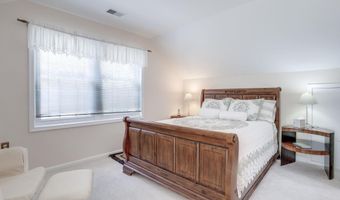 4918 SUNSET Ln, Annandale, VA 22003