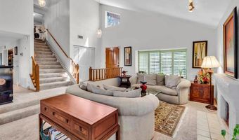 9802 Lyncarol Dr, La Mesa, CA 91941