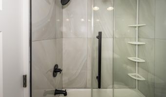 3305 Williamsburg Rd, Ann Arbor, MI 48108