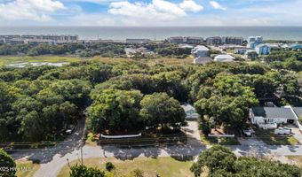 201 Hoop Pole Creek Dr, Atlantic Beach, NC 28512