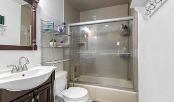 470 Dexter Dr, Bridgeport, CT 06606