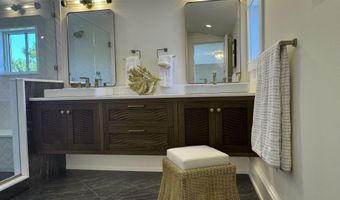 281 7th St, Avalon, NJ 08202