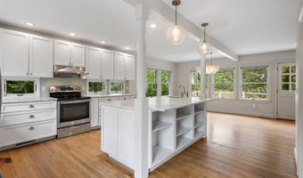 19 Sherwood Dr, Westport, CT 06880