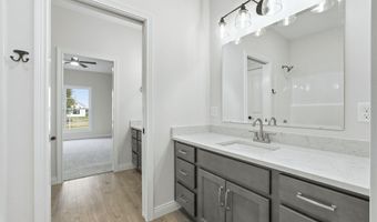 2213 Golfview Dr, Auburn, IN 46706