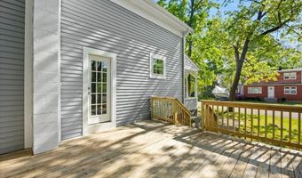 33 Brookline St, Abington, MA 02351