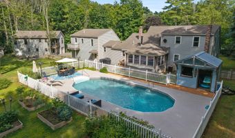 15 Hamden Place Rd, Arundel, ME 04046