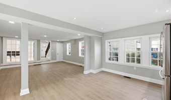 47 Church St, Allentown, NJ 08501