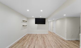 317 31st St SE, Altoona, IA 50009