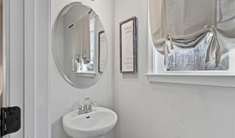 2218 Silver St, Aylett, VA 23009
